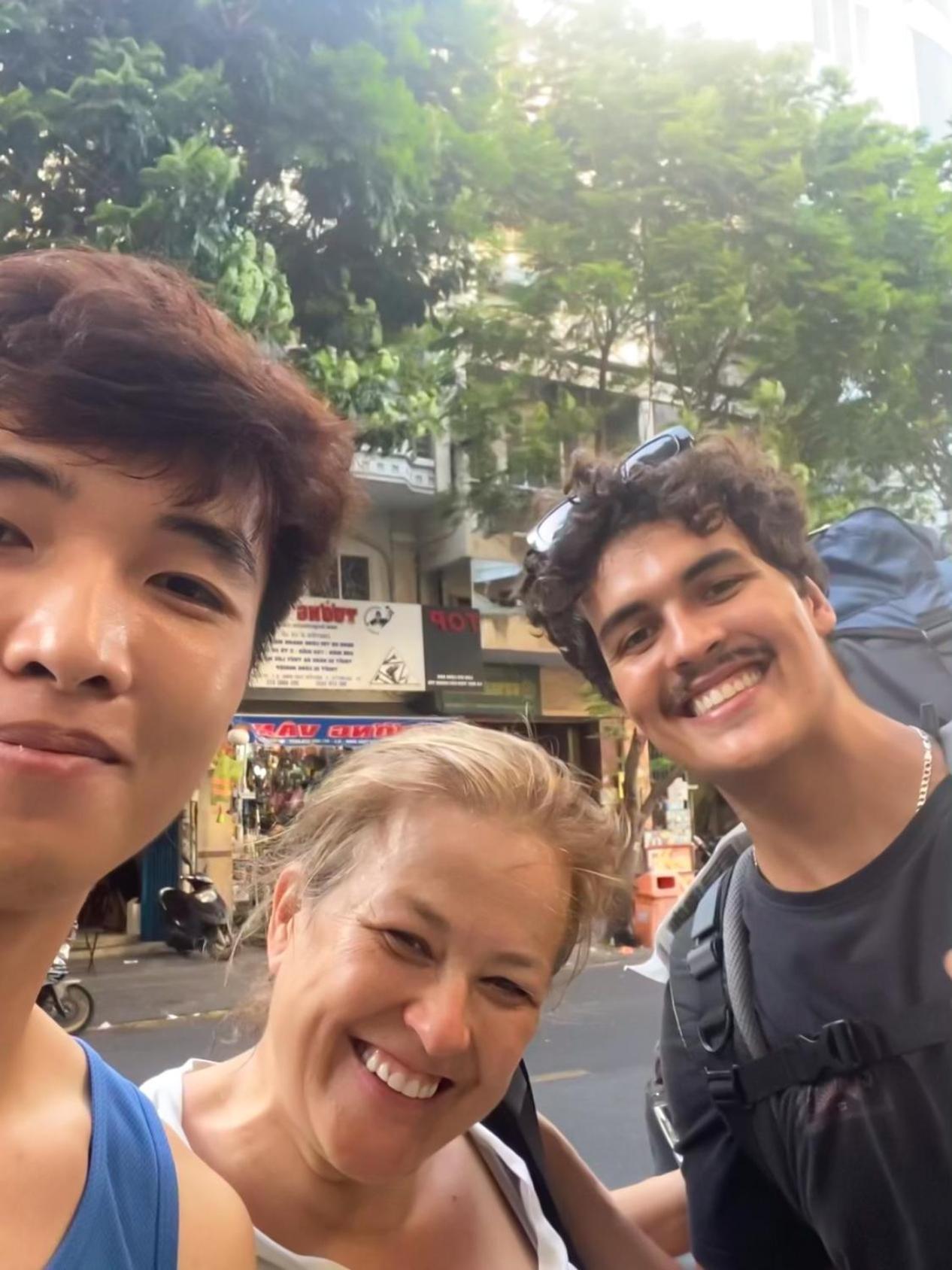 A Little Saigon Hotel - Bui Vien Walking Street Thành Pho Ho Chí Minh Esterno foto
